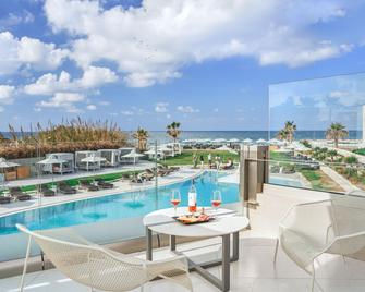 Nautilux Rethymno by Mage Hotels - Rethymno - Uima-allas