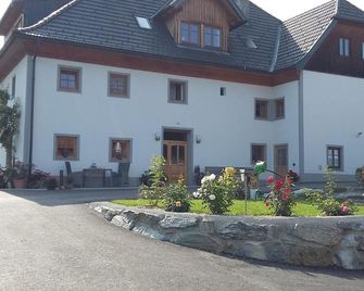 Ferienwohnung Zirbitz - Tonibauer - Neumarkt in Steiermark - Budova