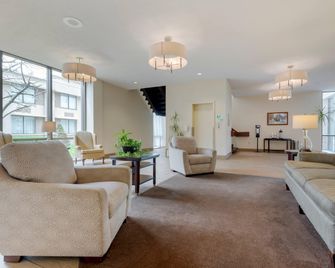 Clarion Inn Elmira-Horseheads - Elmira - Wohnzimmer