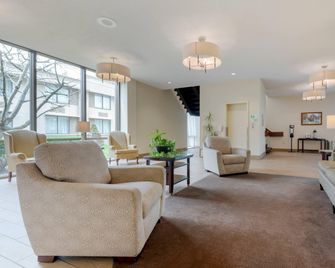 Clarion Inn Elmira-Horseheads - Ельміра - Вітальня