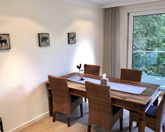 Ferienhaus am Park am Röhrensee - Bayreuth - Dining room