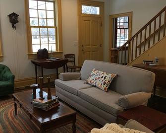 The Farmhouse At Spring Farm - Spring City - Sala de estar
