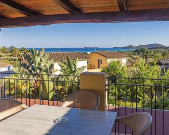 Residence Le Bouganville - Villasimius - Balcon