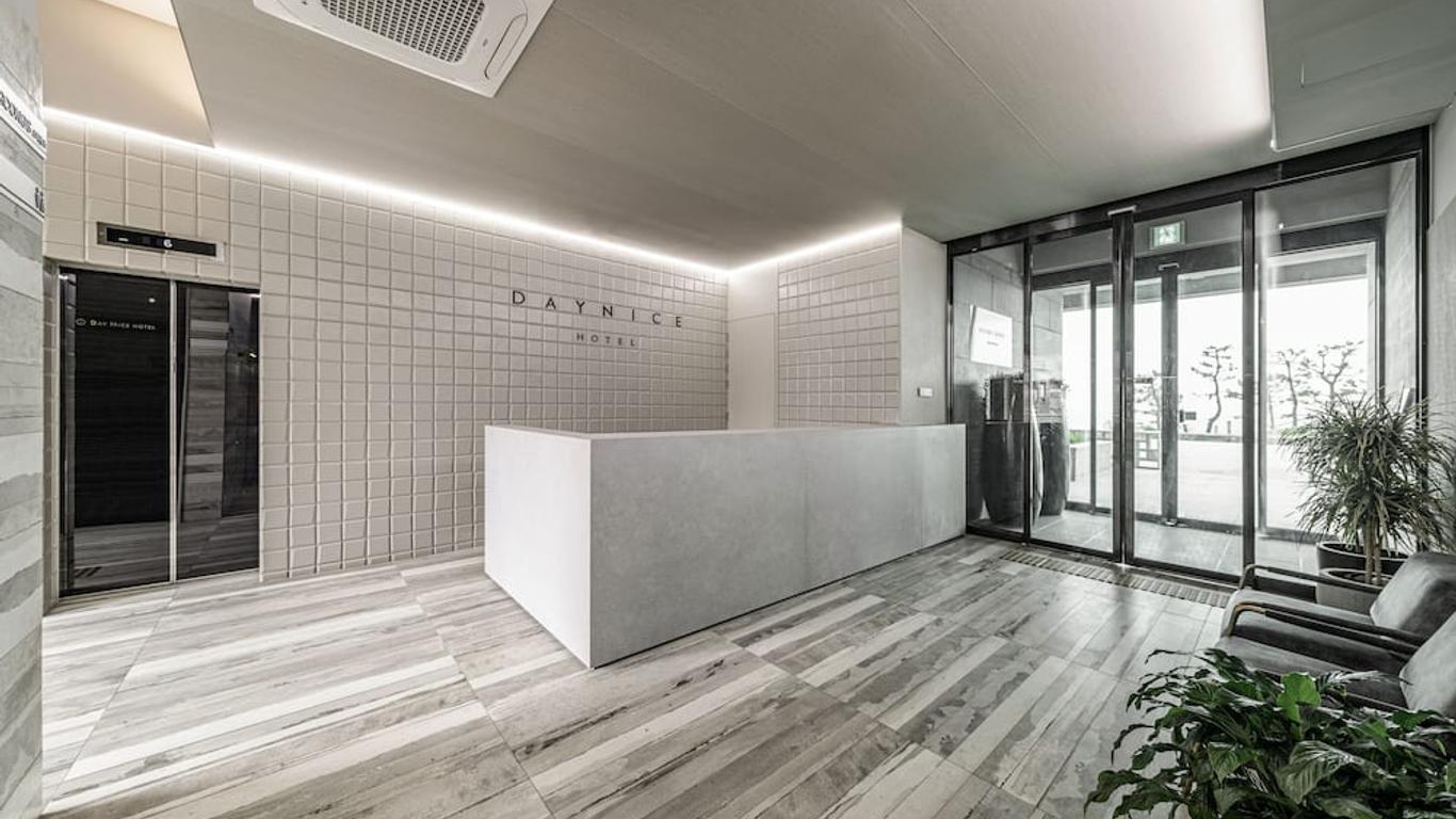 Daynice hotel