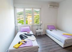 Smart Home Mostar - Mostar - Camera da letto