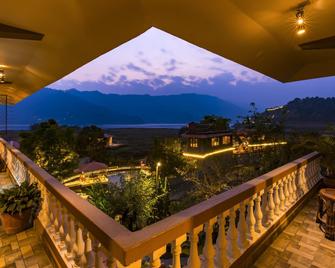 Zostel Pokhara - Pokhara - Balcón