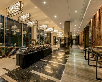 Holiday Inn Cikarang Jababeka - Cikarang - Lobby