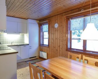 2 Bedroom Stunning Home In Sysslebäck - Sysslebäck - Dining room
