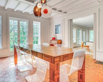 Hudson Valley Estate on 4 Acres w/ Private Pool! - Nyack - Dining room