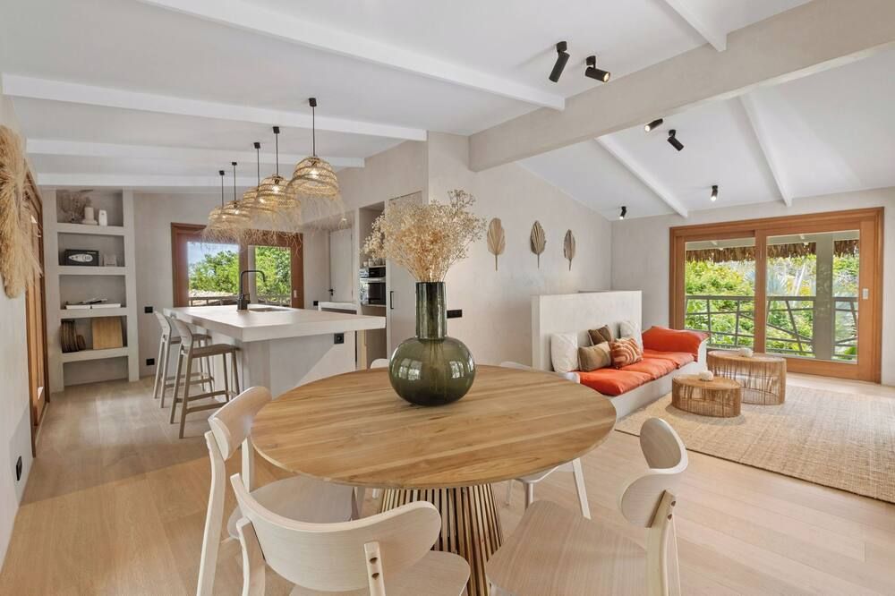 سوروبون لاكشري بيتش ريزورت