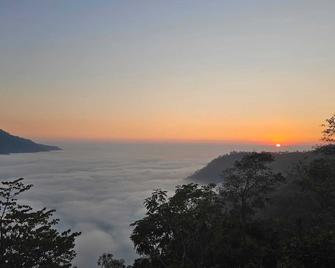The Sweven Neervan - Rishikesh