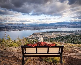 Adela's Bed and Breakfast - West Kelowna - Attractions