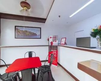 Gogotel Dormitel - Santa Rosa