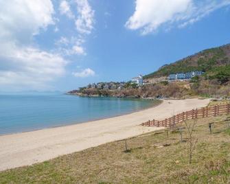 Buan Mohang Crystal Pension - Buan - Playa