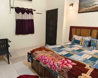 Hotel B B Pride - Raipur