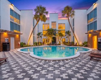 Tropical Palms Hotel - Clearwater - Pool