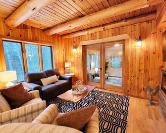 Superior Woods Retreat | Minutes from Duluth - Knife River - Living room
