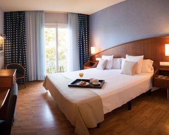 Hotel Delfín - טוסה דה מאר - חדר שינה