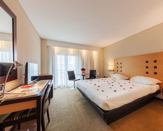 Hotel Lux Fatima - Fátima - Makuuhuone