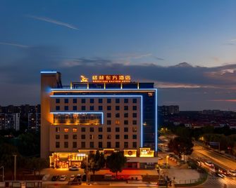 Greentree Eastern Hotel Jiaxing Xiuzhou District Zhongshan Xi Road - Jiaxing - Building