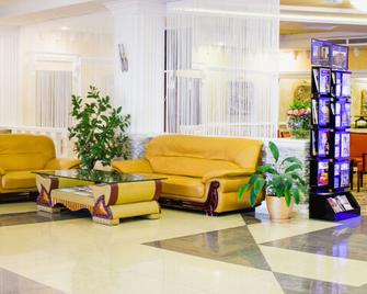 Golden Dragon Aparthotel - Biskek - Lobby