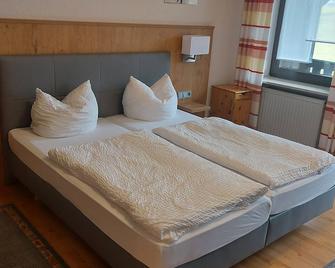 Gasthof Pension Grüne Au - Obernzenn - Habitación