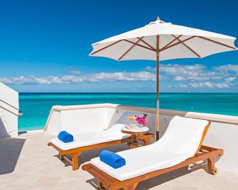 Point Grace - Providenciales - Beach