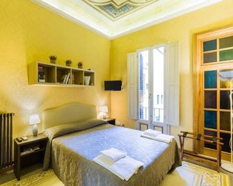B&B Cavour10 Firenze - Florenz - Schlafzimmer