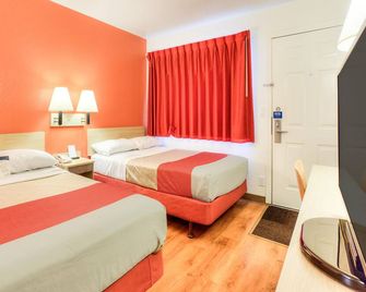 Motel 6-Tigard, Or - Portland South - Lake Oswego - Tigard - Camera da letto