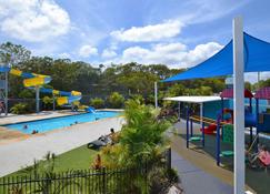 Nobby Beach Holiday Village - Miami - Pool