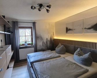 Fewo Waldblick Und Gartenblick Mit Pool - Dippoldiswalde - Schlafzimmer