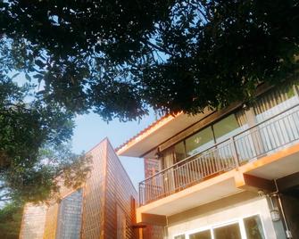 Lom Choi Home Stay Ayutthaya - Hostel - Ayutthaya - Edificio