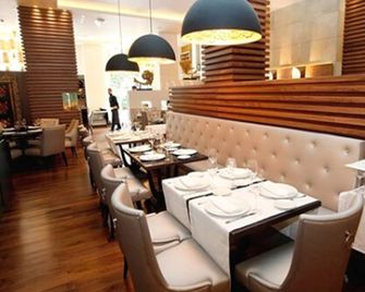 Gran Hotel Nagari Boutique & Spa - ויגו - מסעדה