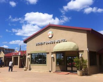 Desert Sands Motel - Palapye - Building