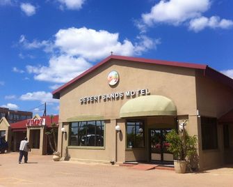 Desert Sands Hotel - Palapye - Building