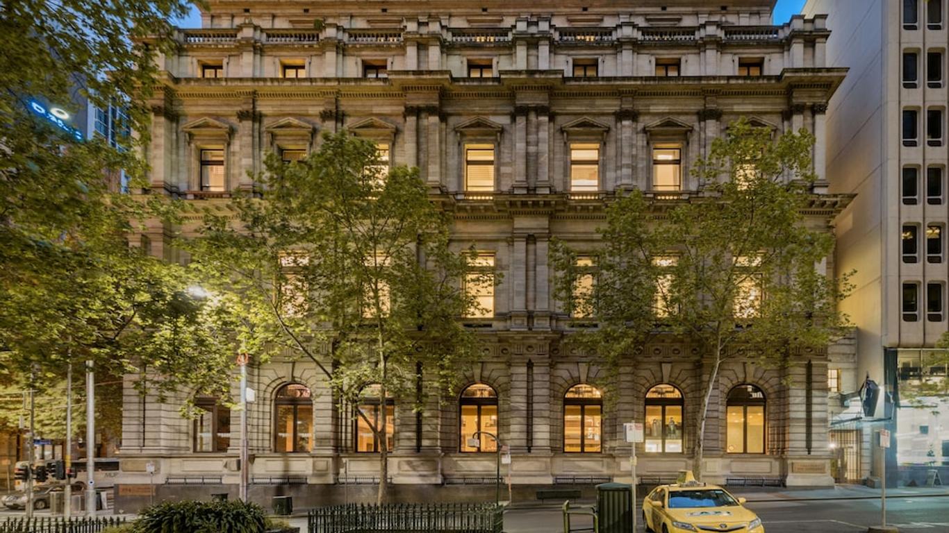 تريسري أون كولينز