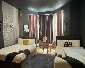 Holland Road Stays - London - Bedroom