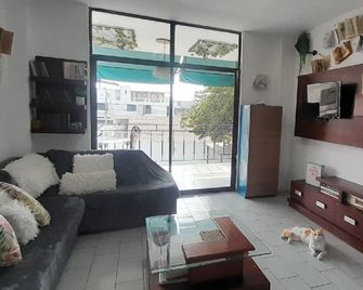 Costa Verde Hostal - Manta