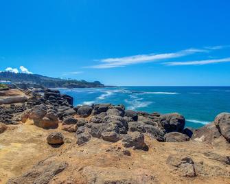 Cozy Dog-friendly Cottage with Great Ocean Views and Fantastic Location - South Beach