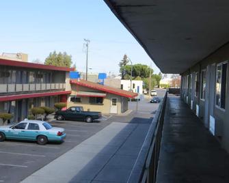 Capri Motel - Redwood City