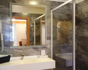 Hotel Gardenia - Vermiglio - Ванна кімната