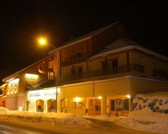 Hôtel Mont Thabor - La Salle-les-Alpes - בניין