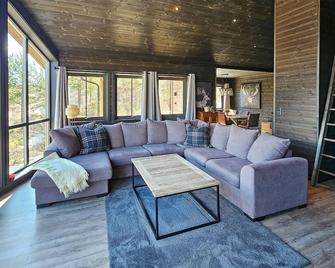 Lovely Home In Treungen With Sauna - Treungen - Living room