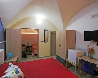 Carmenangel Bed And Breakfast - Santa Croce Camerina - Bedroom