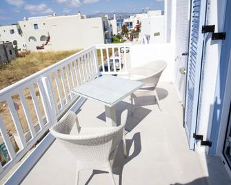 Aspasia Luxury Apartments - Agia Anna - Balcony
