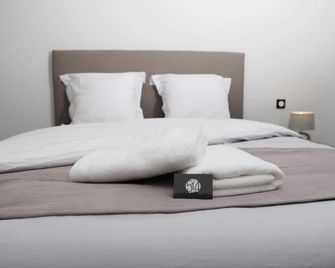 514 Appart Hotel - Carcassonne - Bedroom