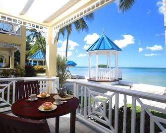 Villa Beach Cottages - Castries - Balcón