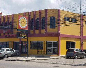 Hotel El Dorado - La Ceiba - Building
