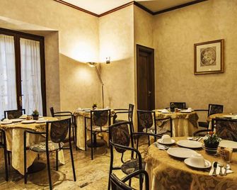 Hotel Valentino Centro Storico - אורבייטו - מסעדה