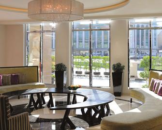 Avani Deira Dubai Hotel - דובאי - לובי